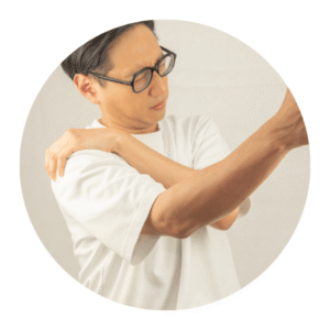 四十肩五十肩男性